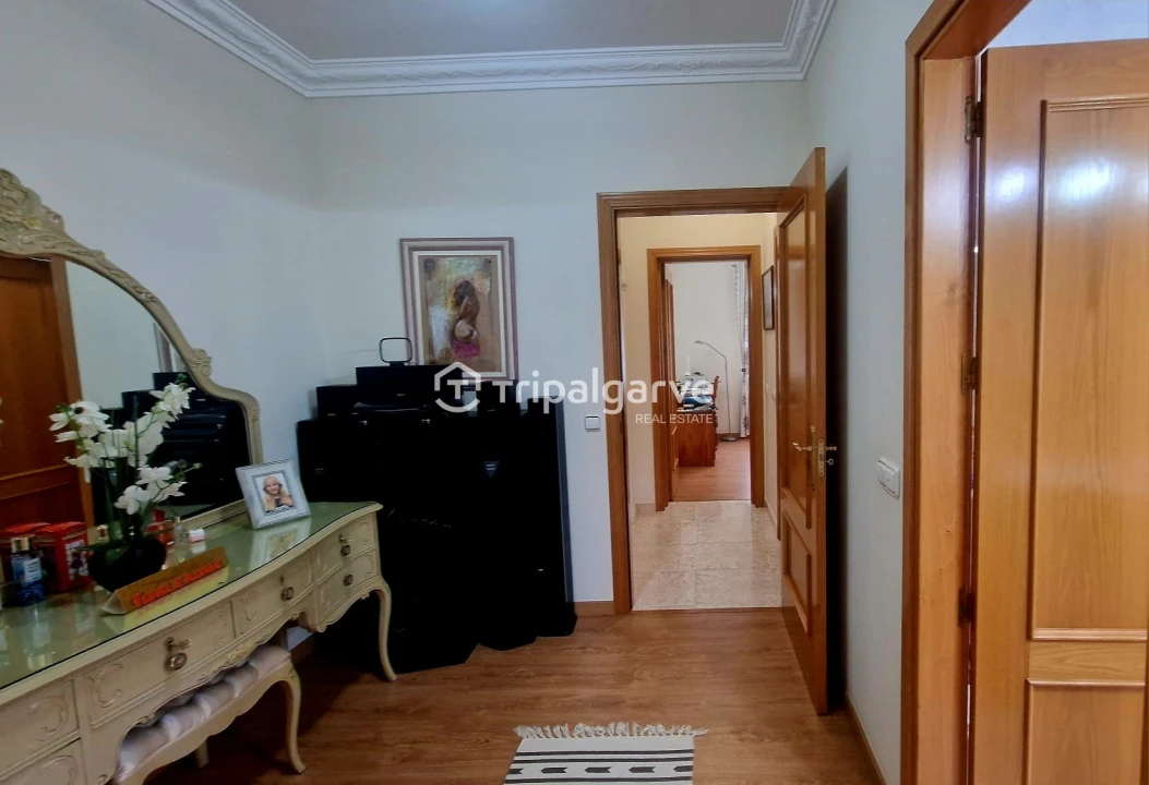 Apartamento T4 para Venda em Portimão Foto 30