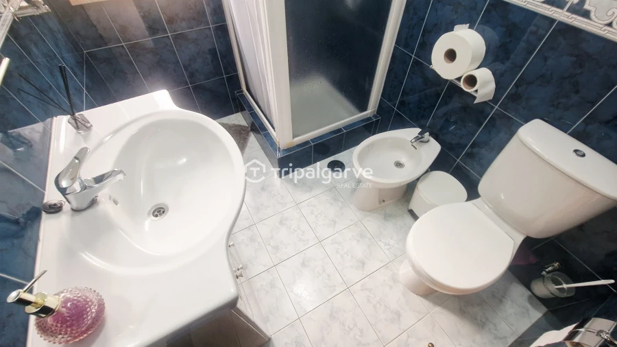 Apartamento T4 para Venda em Portimão Foto 29