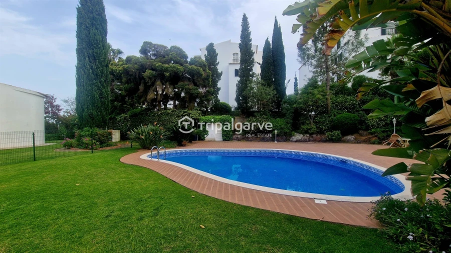 Apartamento T4 para Venda em Portimão Foto 4