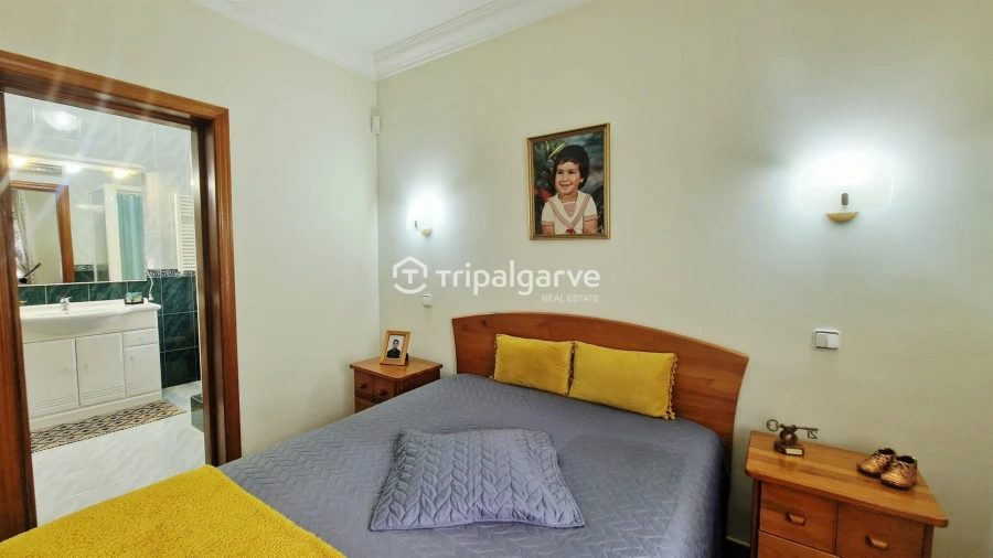 Apartamento T4 para Venda em Portimão Foto 25