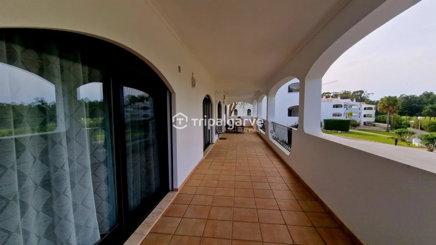 Apartamento T4 para Venda em Portimão Foto 54