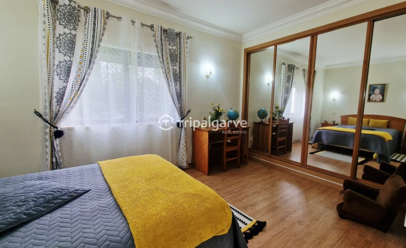 Apartamento T4 para Venda em Portimão Foto 19