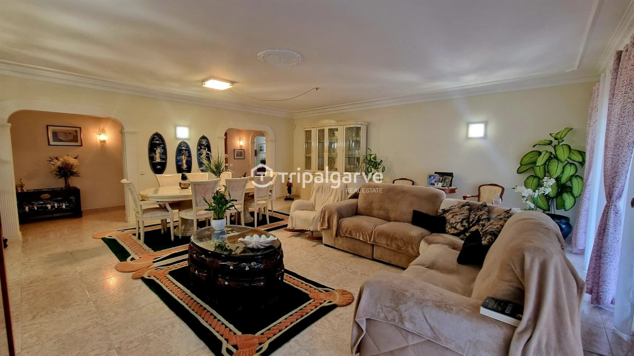 Apartamento T4 para Venda em Portimão Foto 14