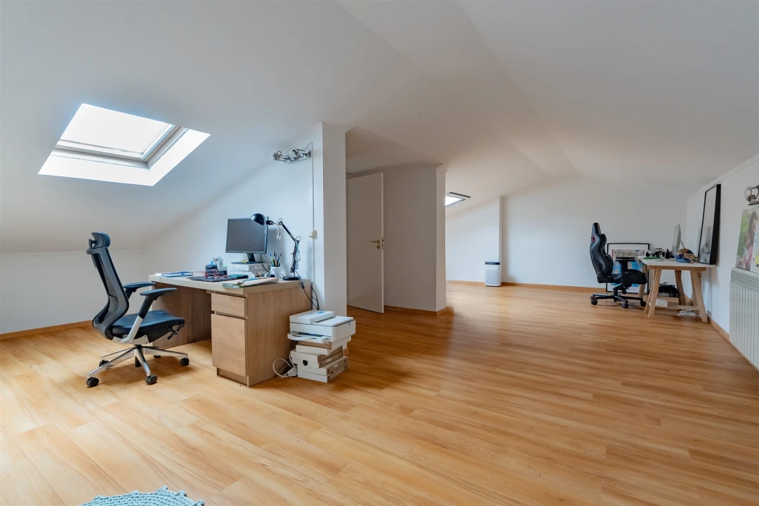 Moradia T4 para Arrendamento em Alcabideche Foto 39