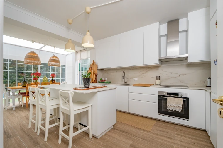 Moradia T4 para Arrendamento em Alcabideche Foto 15