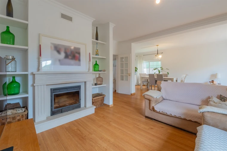 Moradia T4 para Arrendamento em Alcabideche Foto 13