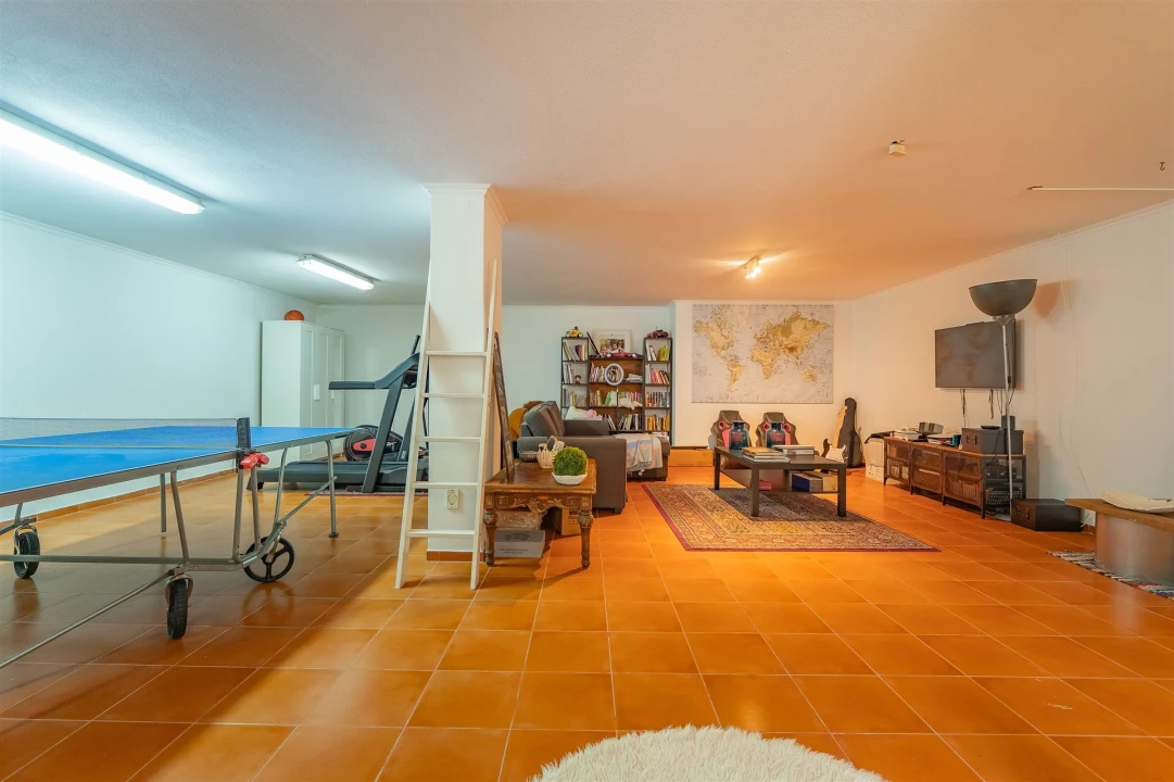 Moradia T4 para Arrendamento em Alcabideche Foto 44