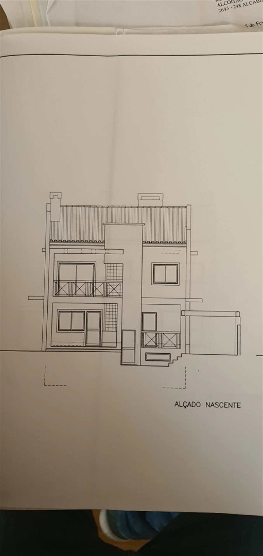 Moradia T4 para Venda em Alcabideche Planta 5