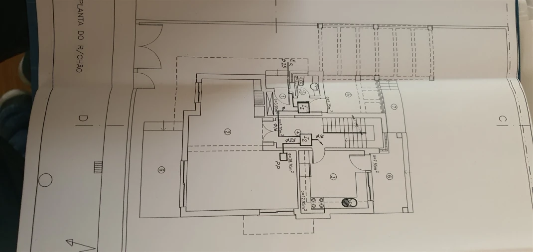 Moradia T4 para Venda em Alcabideche Planta 8