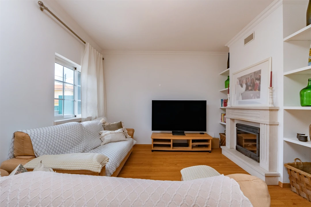 Moradia T4 para Venda em Alcabideche Foto 14