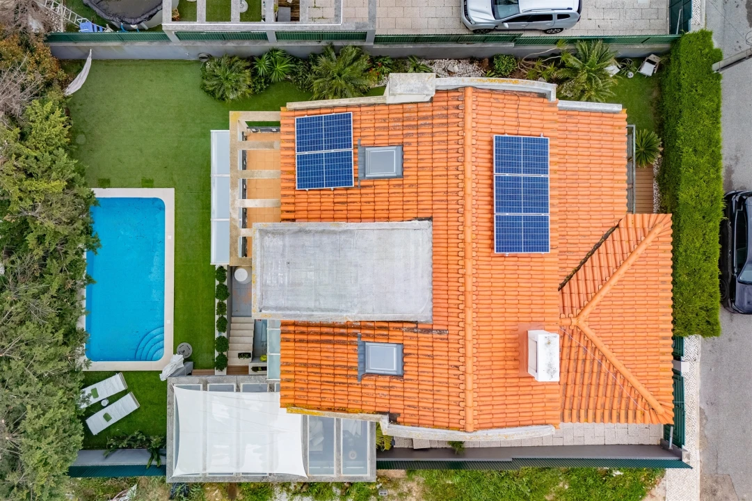 Moradia T4 para Venda em Alcabideche Foto 7