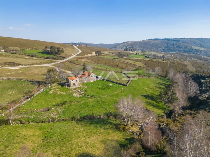 Moradia T2 para Venda em Gave Foto 9