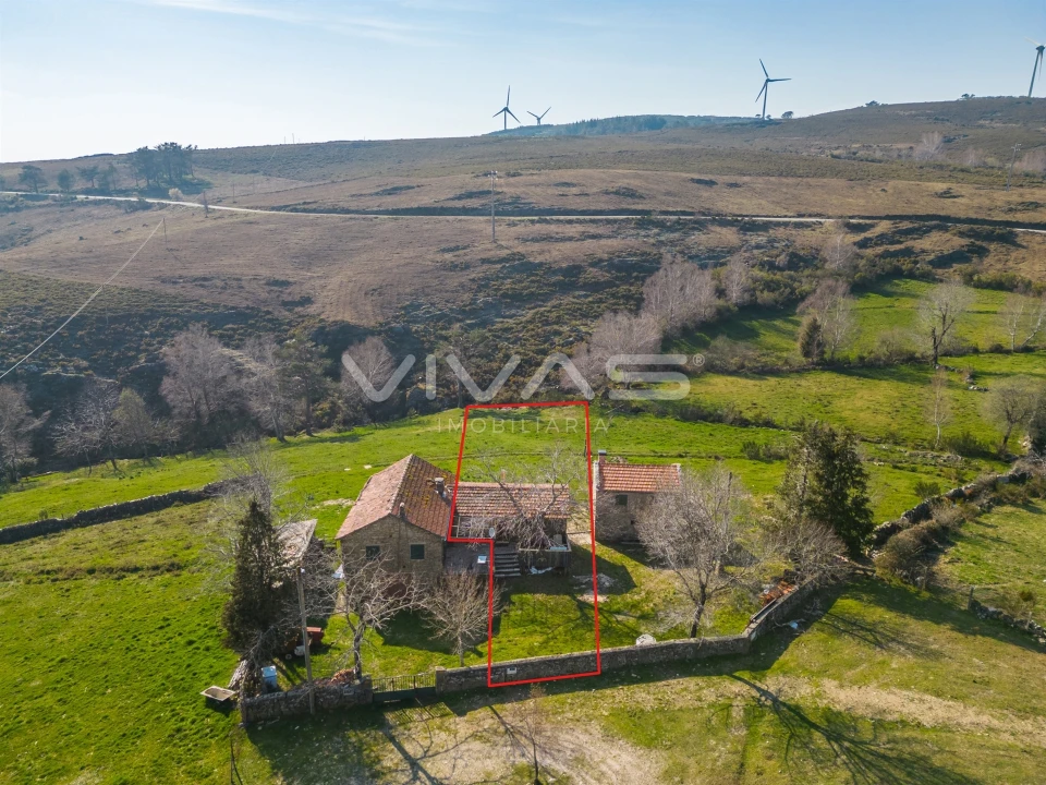 Moradia T2 para Venda em Gave Foto 1