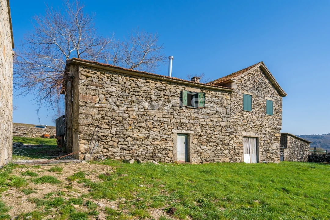 Moradia T2 para Venda em Gave Foto 22