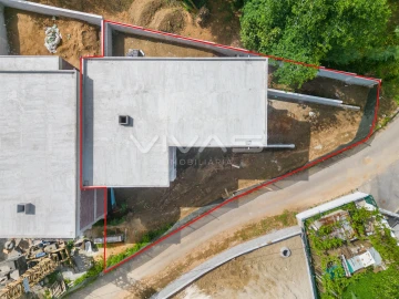 Moradia T3 para Venda em Carreiras (São Miguel) e Carreiras (Santiago)