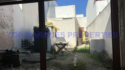 Moradia T3 para Venda em Olhão