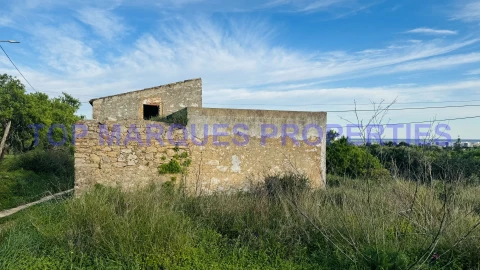 Terreno Misto para Venda em Quelfes
