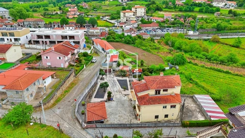 Moradia T5 para Venda em Caide de Rei
