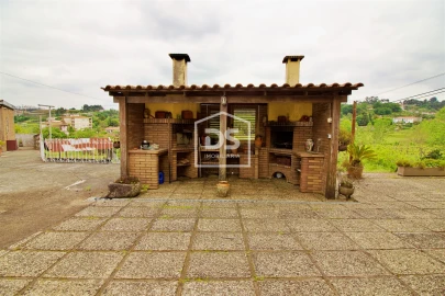 Moradia T5 para Venda em Caide de Rei