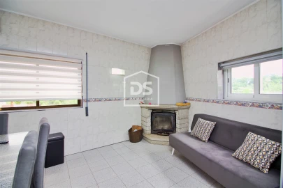 Moradia T5 para Venda em Caide de Rei