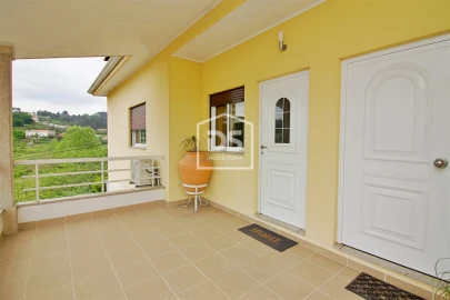 Moradia T5 para Venda em Caide de Rei