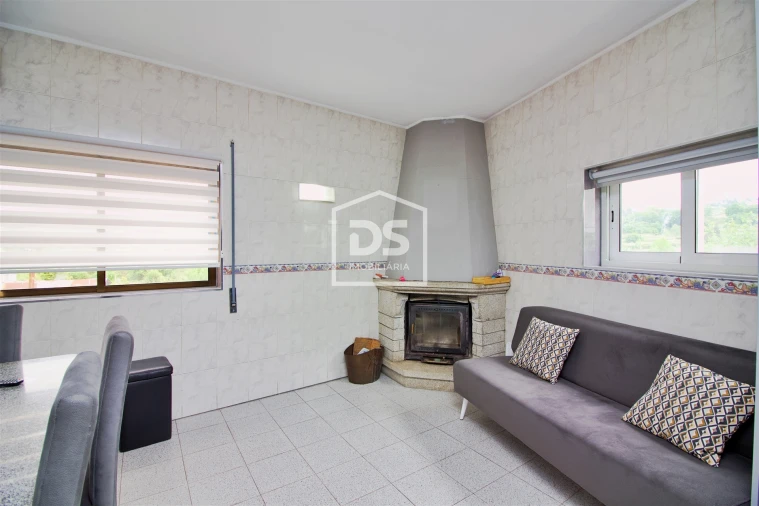 Moradia T5 para Venda em Caide de Rei Foto 7