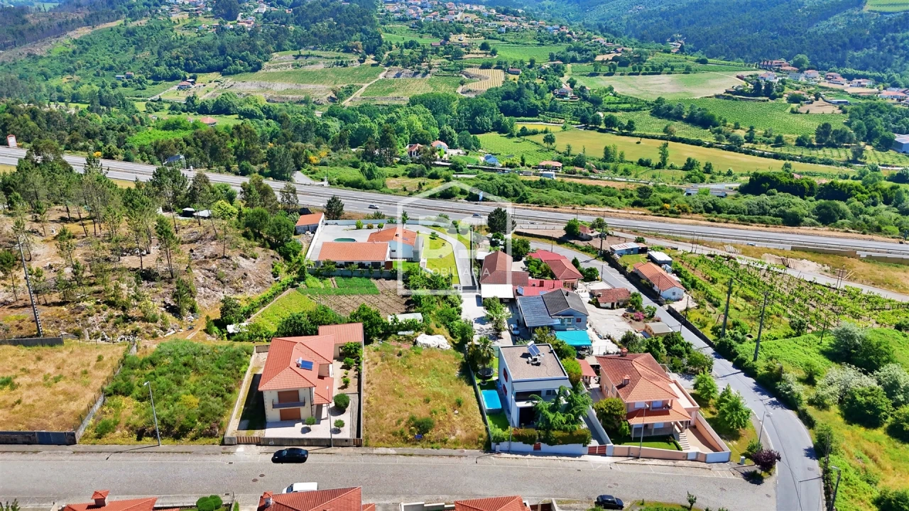 Moradia T3 para Venda em Castelões Foto 46