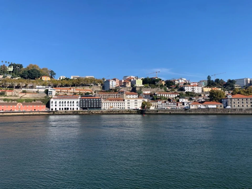 Moradia T3 para Venda em Arcozelo Foto 15