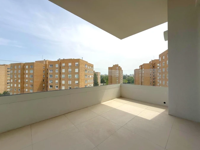 Apartamento T1 para Arrendamento em Ramalde Foto 14