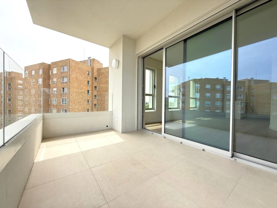 Apartamento T1 para Arrendamento em Ramalde Foto 12