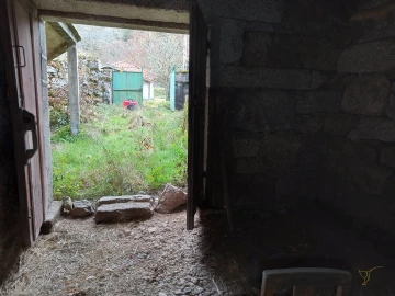 Moradia T0 para Venda em Castro Laboreiro e Lamas de Mouro