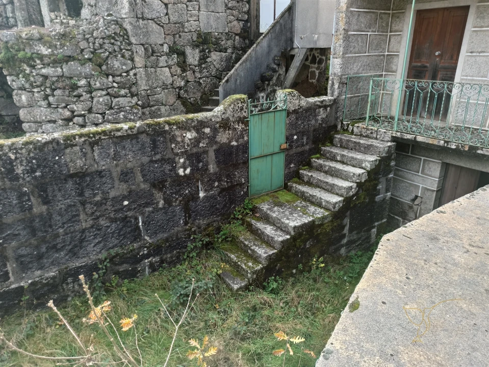 Moradia T0 para Venda em Castro Laboreiro e Lamas de Mouro Foto 35