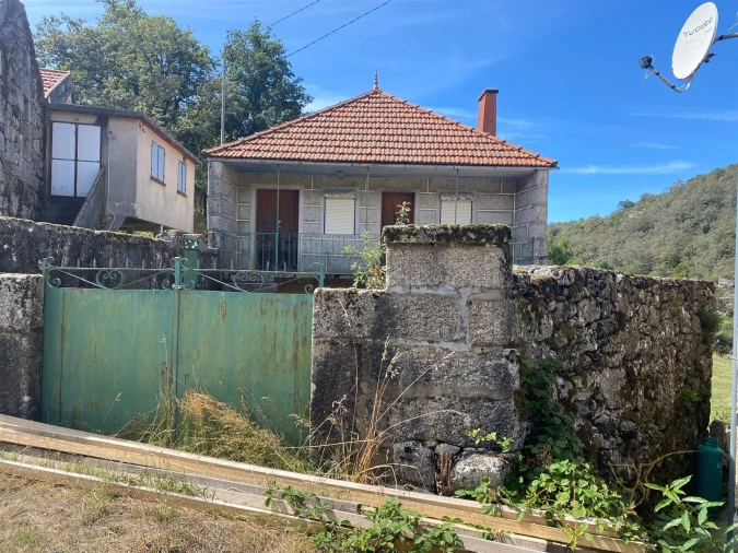Moradia T0 para Venda em Castro Laboreiro e Lamas de Mouro Foto 28
