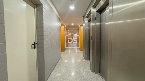 Apartamento T1 para Venda em São Mamede de Infesta e Senhora da Hora