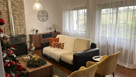 Moradia T5 para Venda em Figueiró da Serra e Freixo da Serra