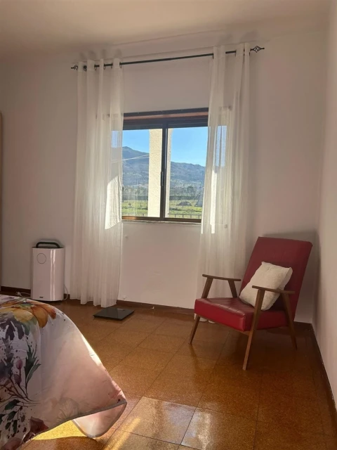 Moradia T5 para Venda em Figueiró da Serra e Freixo da Serra