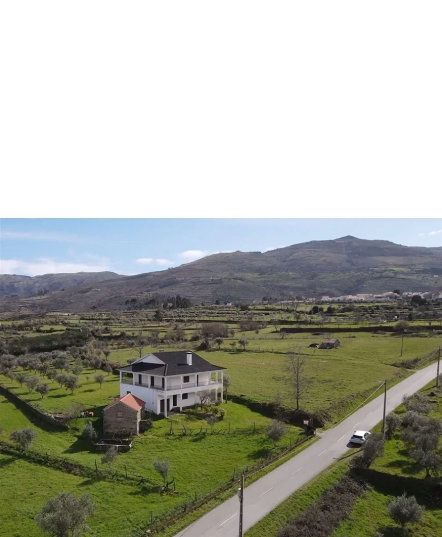 Moradia T5 para Venda em Figueiró da Serra e Freixo da Serra Foto 2