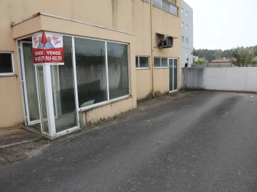 Loja para Venda em Lustosa e Barrosas (Santo Estêvão)