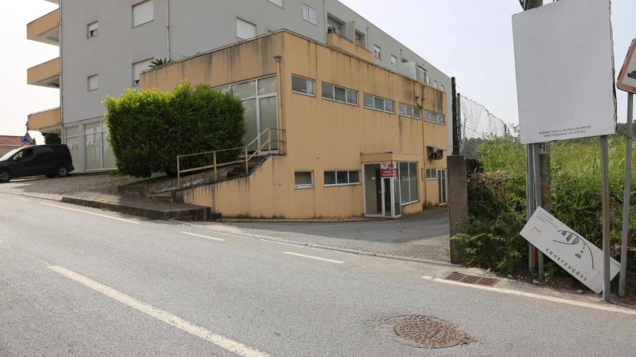 Loja para Venda em Lustosa e Barrosas (Santo Estêvão)