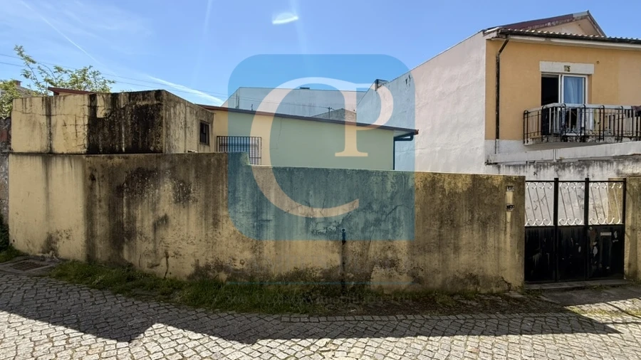 Terreno para Venda em Paranhos