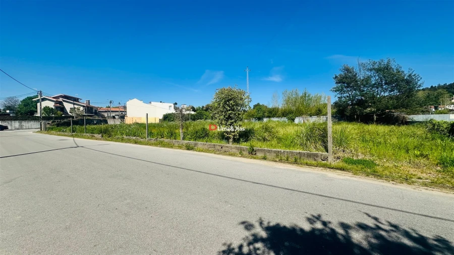 Terreno para Venda em Grijó e Sermonde Foto 2