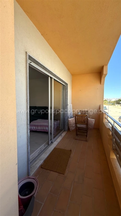 Apartamento T3 para Venda em Quelfes