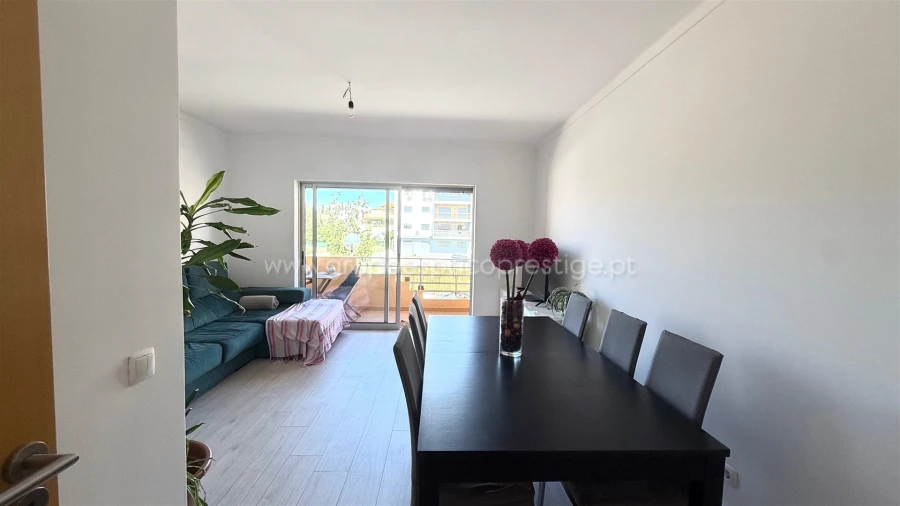 Apartamento T3 para Venda em Quelfes Foto 4
