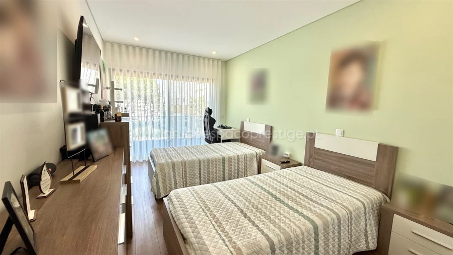 Apartamento T3 para Venda em Quelfes Foto 23