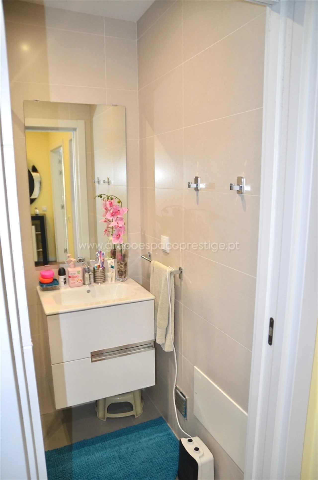 Apartamento T3 para Venda em Quelfes Foto 18