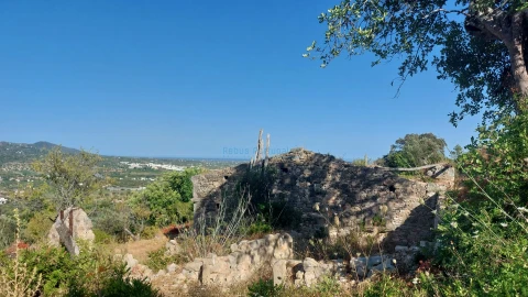 Terreno Misto para Venda em Conceição e Estoi