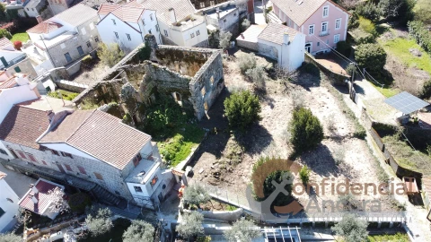 Moradia T0 para Venda em Melo e Nabais