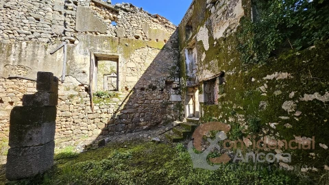 Moradia T0 para Venda em Melo e Nabais