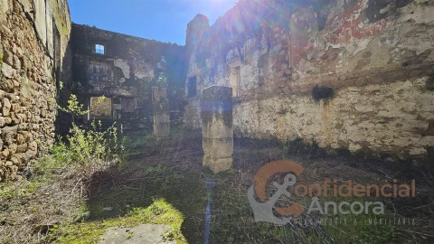 Moradia T0 para Venda em Melo e Nabais