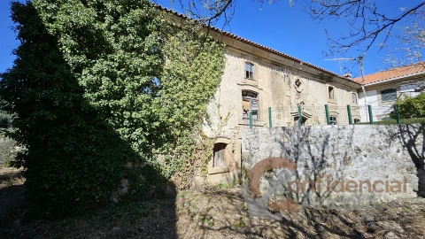 Moradia T0 para Venda em Melo e Nabais